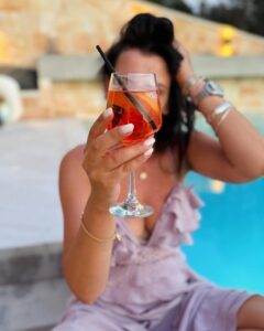 Drink at the infinity pool